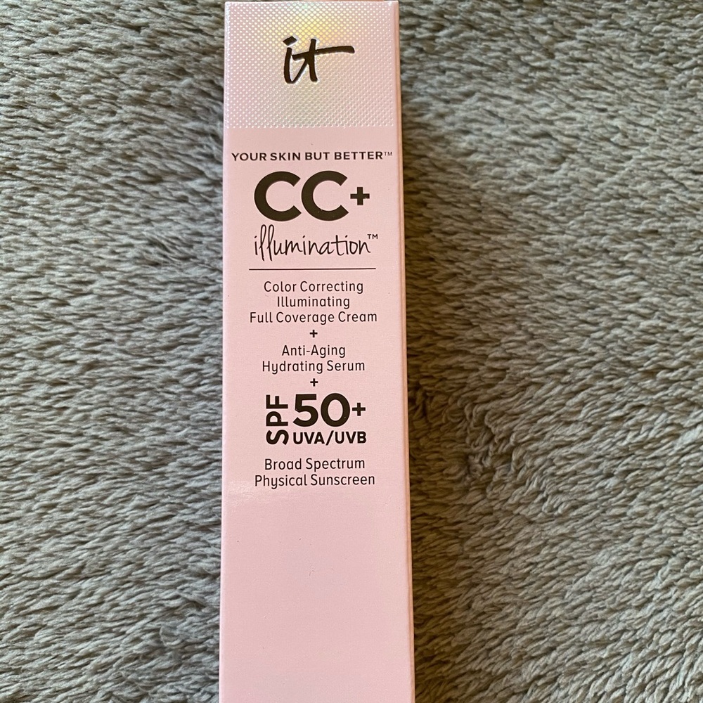 IT Cosmetics CC cream Illumination Medium New NIB